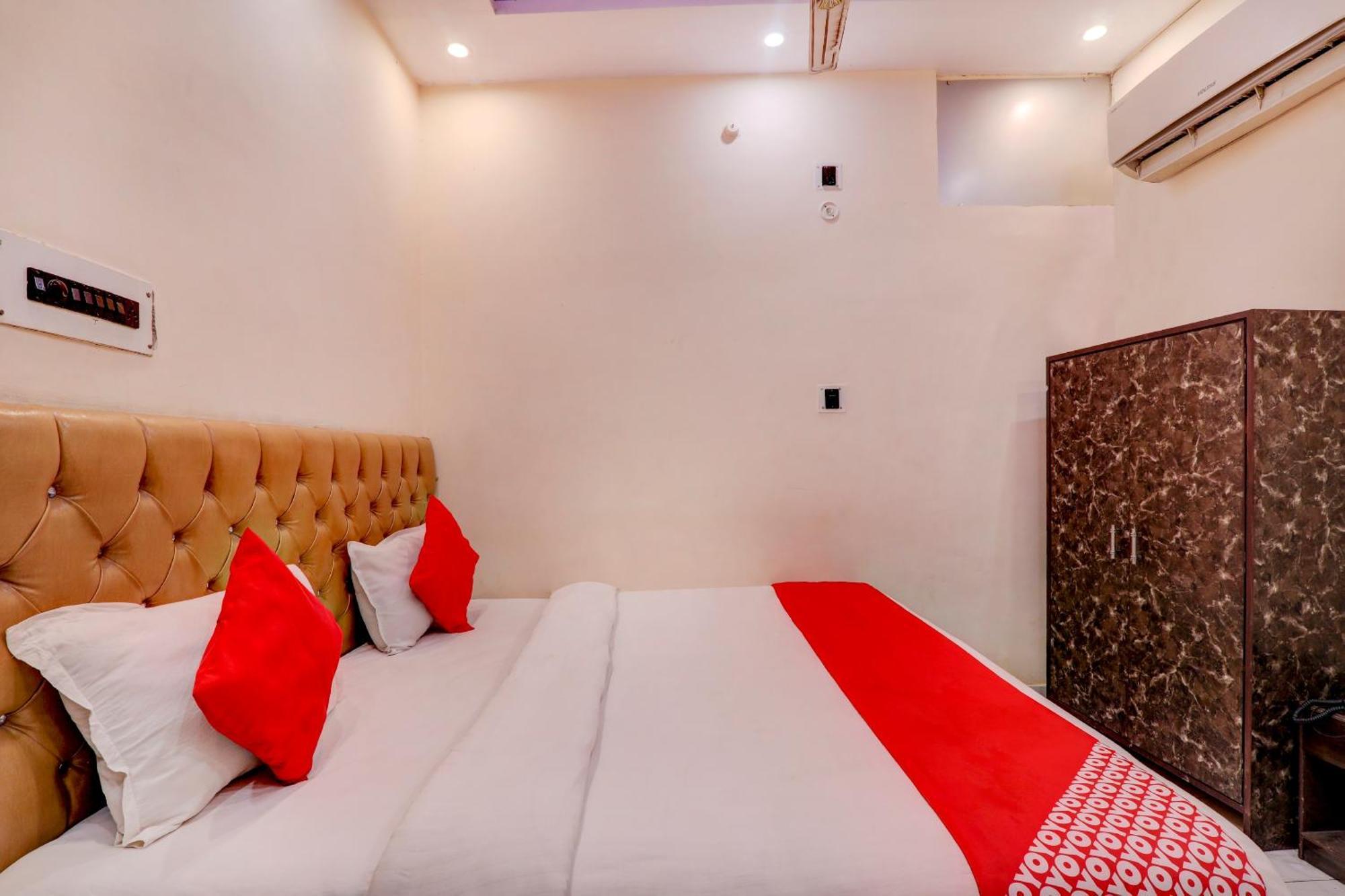 Hotel O Moon Palace Near Sahara Ganj Mall 勒克瑙 外观 照片