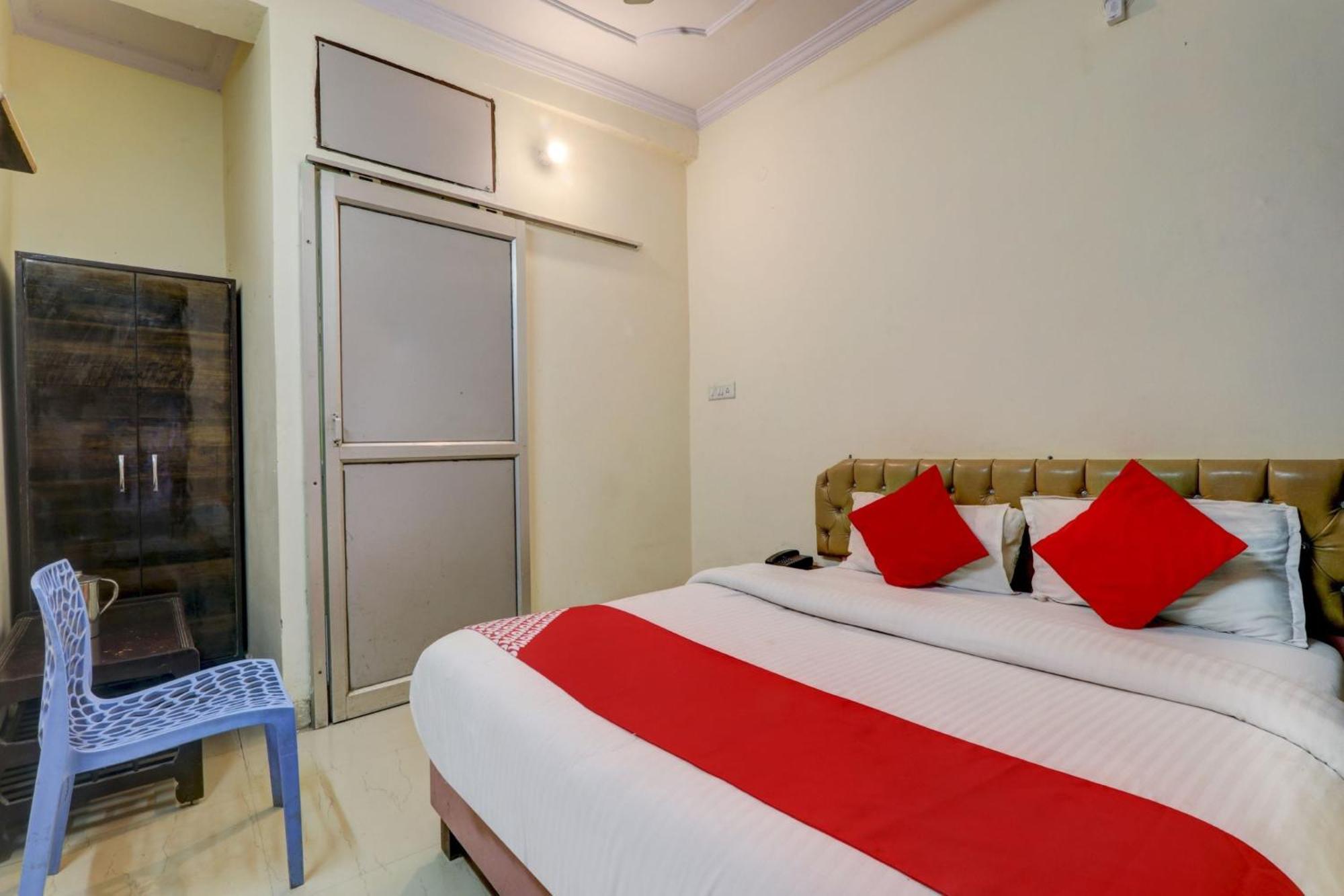 Hotel O Moon Palace Near Sahara Ganj Mall 勒克瑙 外观 照片